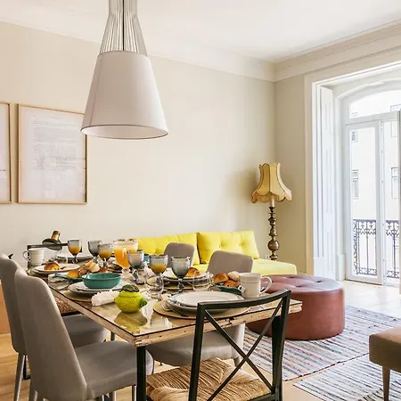 Almaria - Ex Libris | Chiado Apartman *