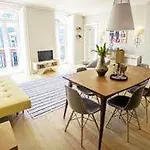 公寓 希亚多阿尔梅利亚珍藏公寓 Lisboa